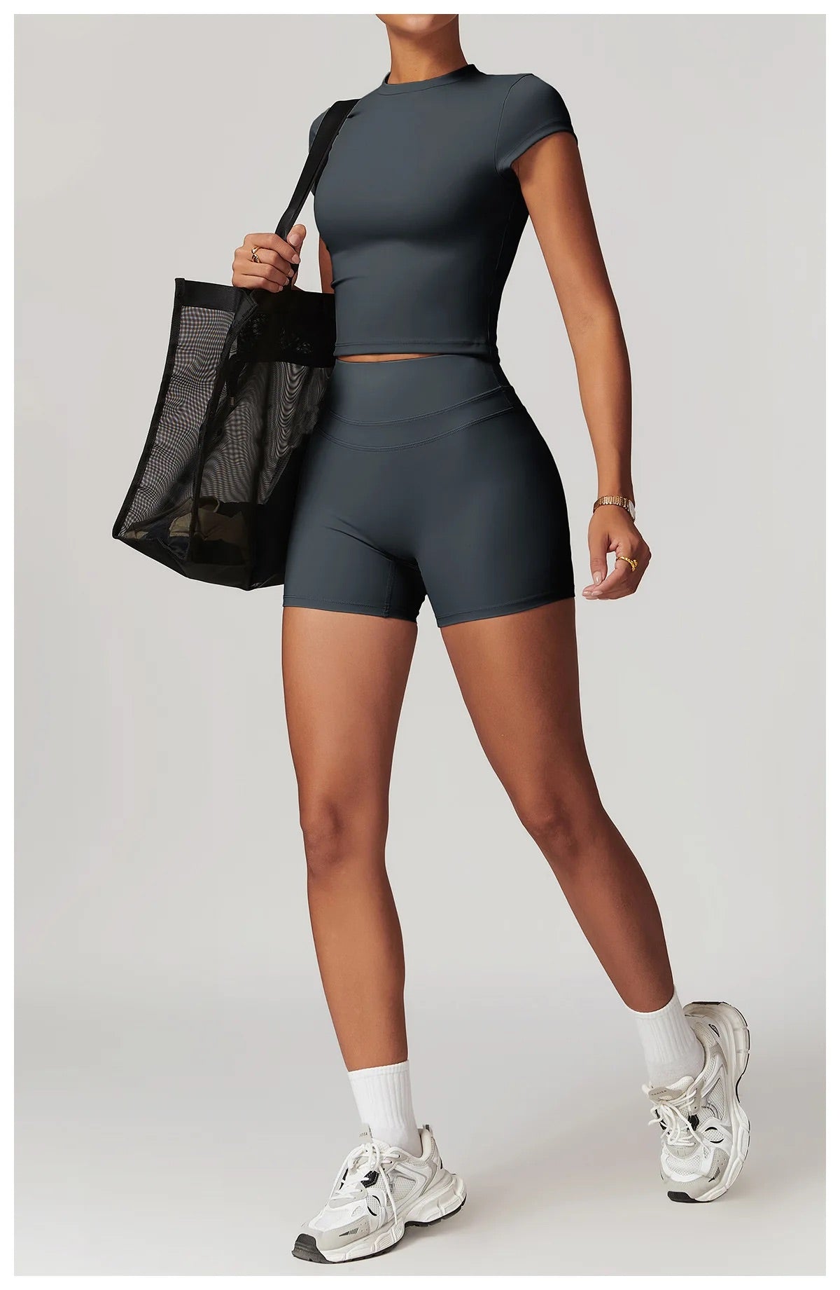 DELI TEE | cropped