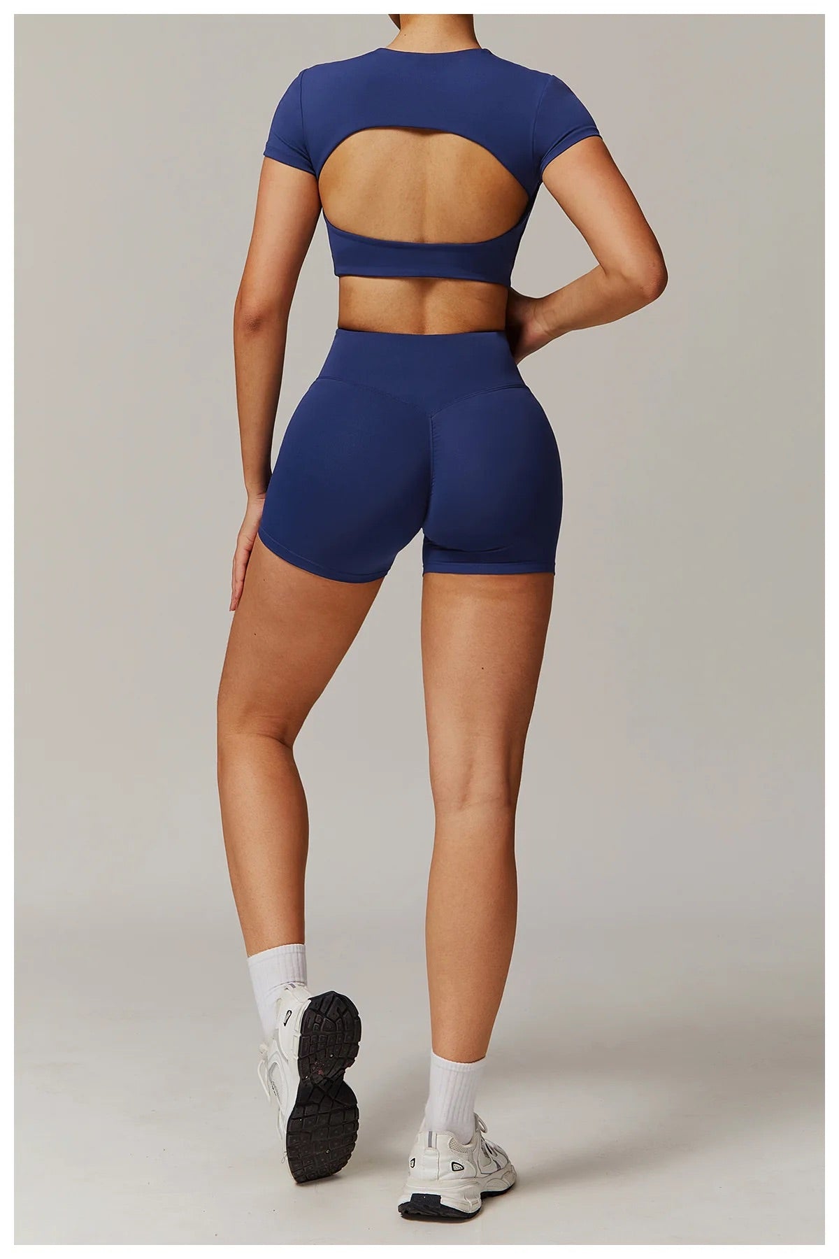 CYRA SET l | top and shorts | soft sense