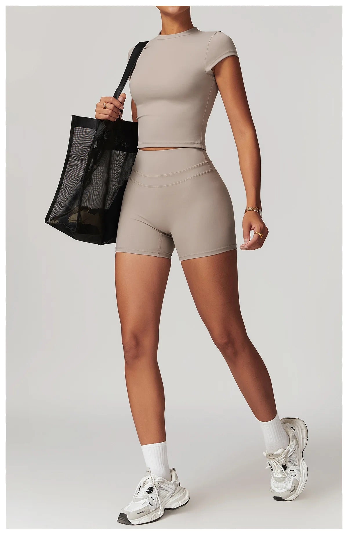 DELI TEE | cropped