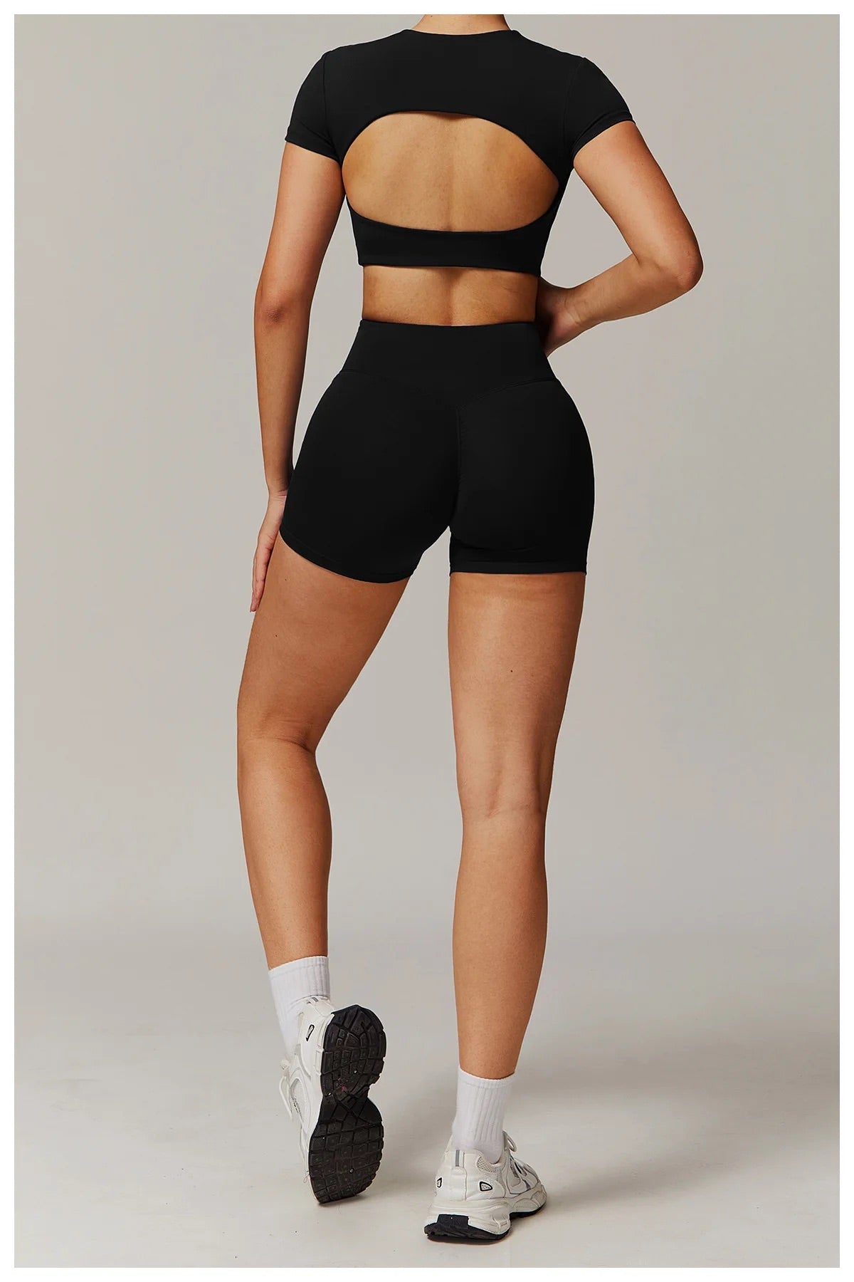 CYRA SET l | top and shorts | soft sense