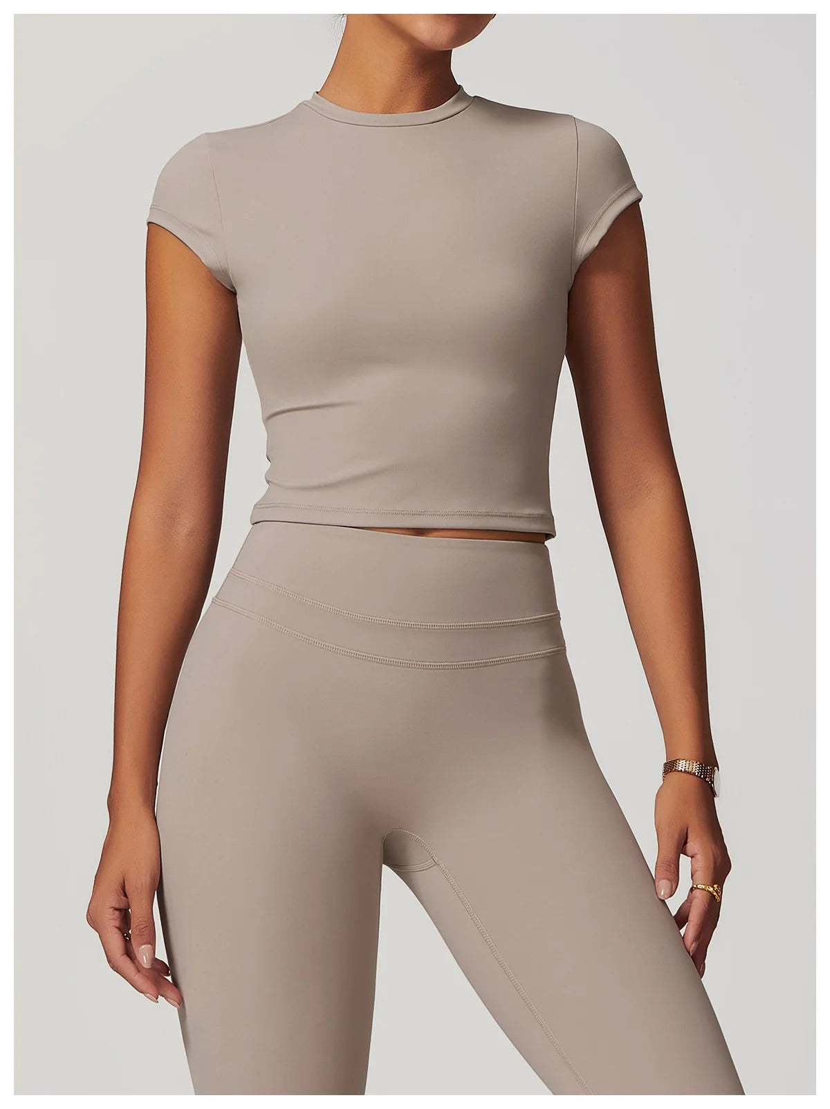 DELI TEE | cropped
