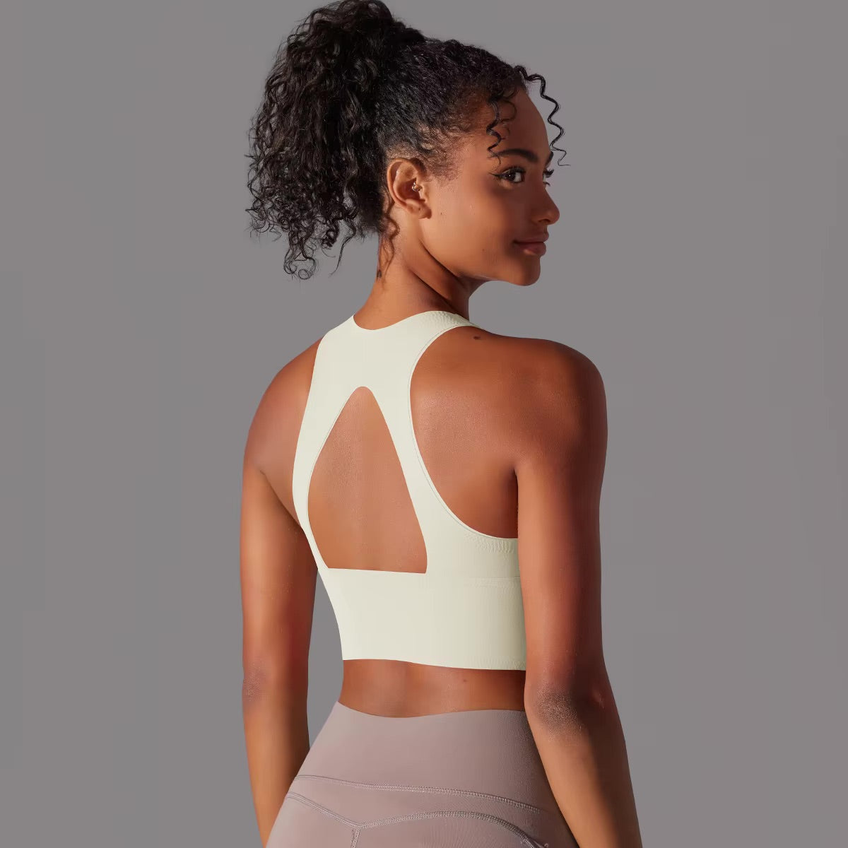 Women Fitness Sports Bra Top Gym Yoga Bra Back Cutout Workout Sports Underwear Running Quick DryTank Top Soft With Chest Pad