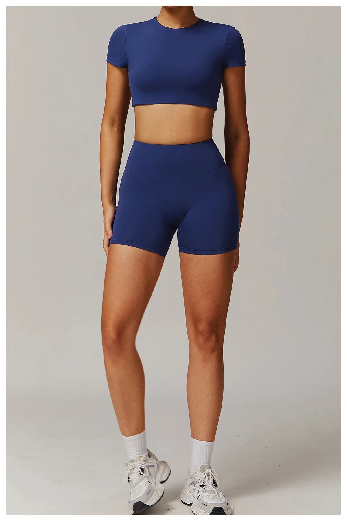 CYRA SET l | top and shorts | soft sense